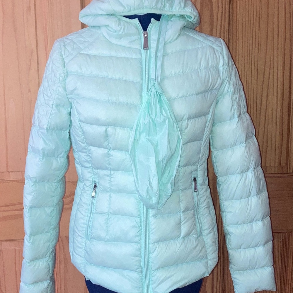 BCBGeneration Mint Green Quilted Hooded Puffer Jacket Packable